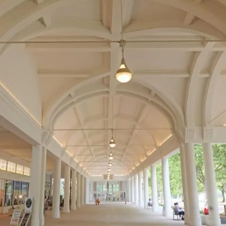 Au Centre-ville, Lumineux Et Confortable *